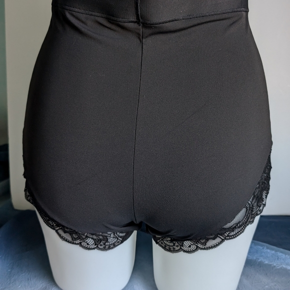 Mid Brief Firm Shapewear - Picture 4 of 10